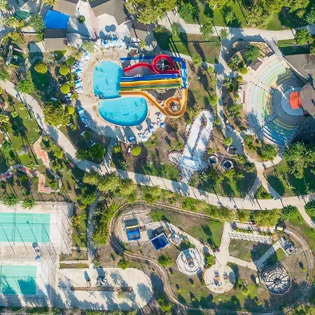 Armas Pemar ホテル